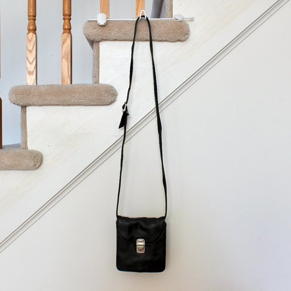 Vintage Soho Design Group Black Pebble Grain Leather Crossbody Bag - Picture 2 of 9